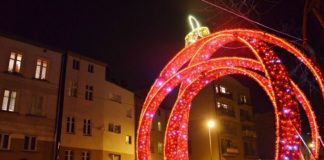Nowe ozdoby świąteczne w Sosnowcu – fot. PL