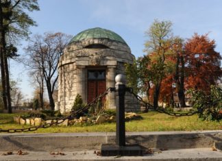 Mauzoleum rodziny Dietlów w Sosnowcu – fot. Parafia Ewangelicko-Augsburska św. Jana w Sosnowcu