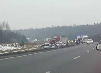 Wypadek na S1 w Mierzęcicach – fot. Michał Gąciarz
