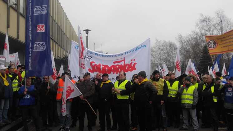 Protest związkowców ArcelorMittal - fot. AR