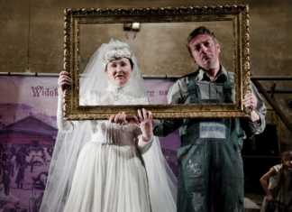 „Korzeniec” w Teatrze Zagłębia – fot. Maciej Stobierski