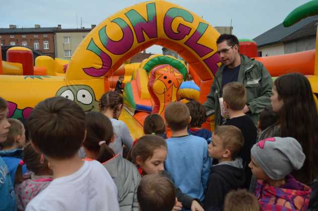 Maj&oacute;wka na czeladzkim rynku &ndash; fot. MZ
