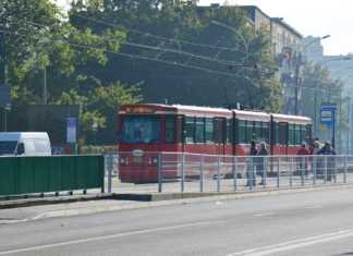 Tramwaj linii 26 na Piłsudskiego - fot. PL