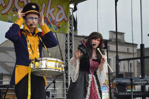 Maj&oacute;wka na czeladzkim rynku &ndash; fot. MZ