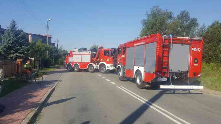 Wypadek na ulicy Idzikowskiego w Dąbrowie Górniczej - Tucznawa - fot. Sławomir Żmudka