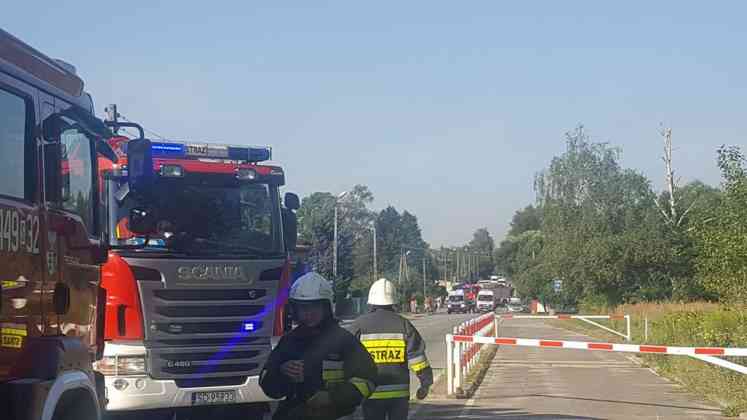 Wypadek na ulicy Idzikowskiego w Dąbrowie Górniczej - Tucznawa - fot. Sławomir Żmudka