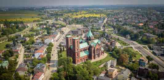 Czeladź z lotu ptaka - fot. Maciej Łukasik/MEGADRON