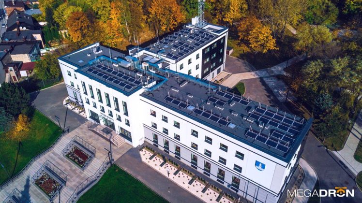 Urząd Miasta w Czeladzi &ndash; fot. Maciej Łukasik/MEGADRON