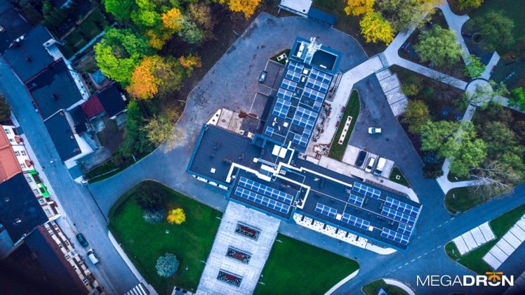 Urząd Miasta w Czeladzi &ndash; fot. Maciej Łukasik/MEGADRON