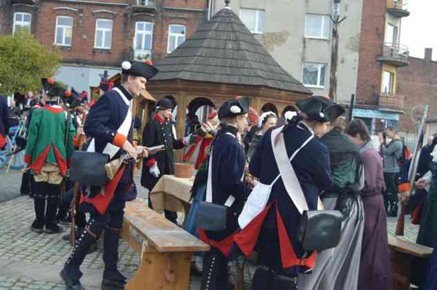 Wielka bitwa na rynku i odsłonięcie pomnika Tadeusza Kościuszki w Czeladzi - fot. MZ