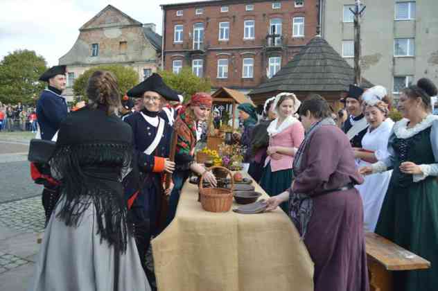 Wielka bitwa na rynku i odsłonięcie pomnika Tadeusza Kościuszki w Czeladzi - fot. MZ