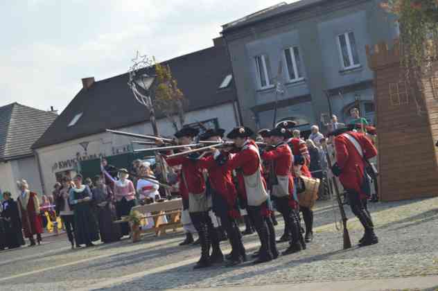 Wielka bitwa na rynku i odsłonięcie pomnika Tadeusza Kościuszki w Czeladzi - fot. MZ