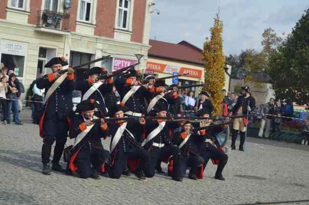 Wielka bitwa na rynku i odsłonięcie pomnika Tadeusza Kościuszki w Czeladzi - fot. MZ