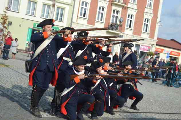 Wielka bitwa na rynku i odsłonięcie pomnika Tadeusza Kościuszki w Czeladzi - fot. MZ