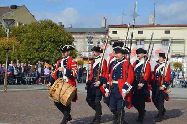 Wielka bitwa na rynku i odsłonięcie pomnika Tadeusza Kościuszki w Czeladzi - fot. MZ