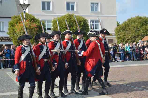 Wielka bitwa na rynku i odsłonięcie pomnika Tadeusza Kościuszki w Czeladzi - fot. MZ