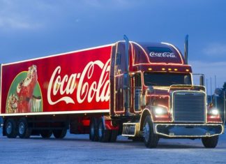 Świąteczna ciężarówka Coca-Cola - fot. mat. pras.