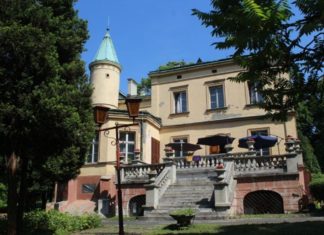 Pałac Ciechanowskich - fot. Wikipedia