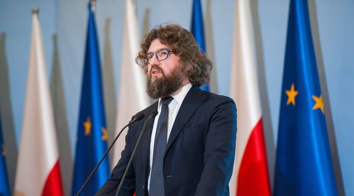 Piotr Woźny odwołany z funkcji wiceministra. Co z walką ze smogiem? Wiceminister Piotr Woźny - fot. W. Kompała/KPRM