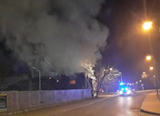 Pożar pustostanu w Sosnowcu - fot. Sosnowiec998/Facebook