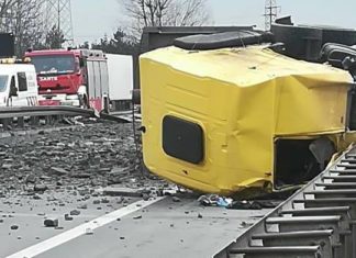 Wypadek na S1 - fot. Sosnowiec998/Facebook