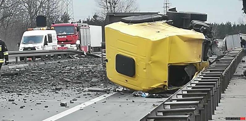 Wypadek na S1 - fot. Sosnowiec998/Facebook