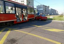 Tramwaj zderzył się z "osobówką" w Sosnowcu - fot. Sosnowiec na sygnale/Facebook