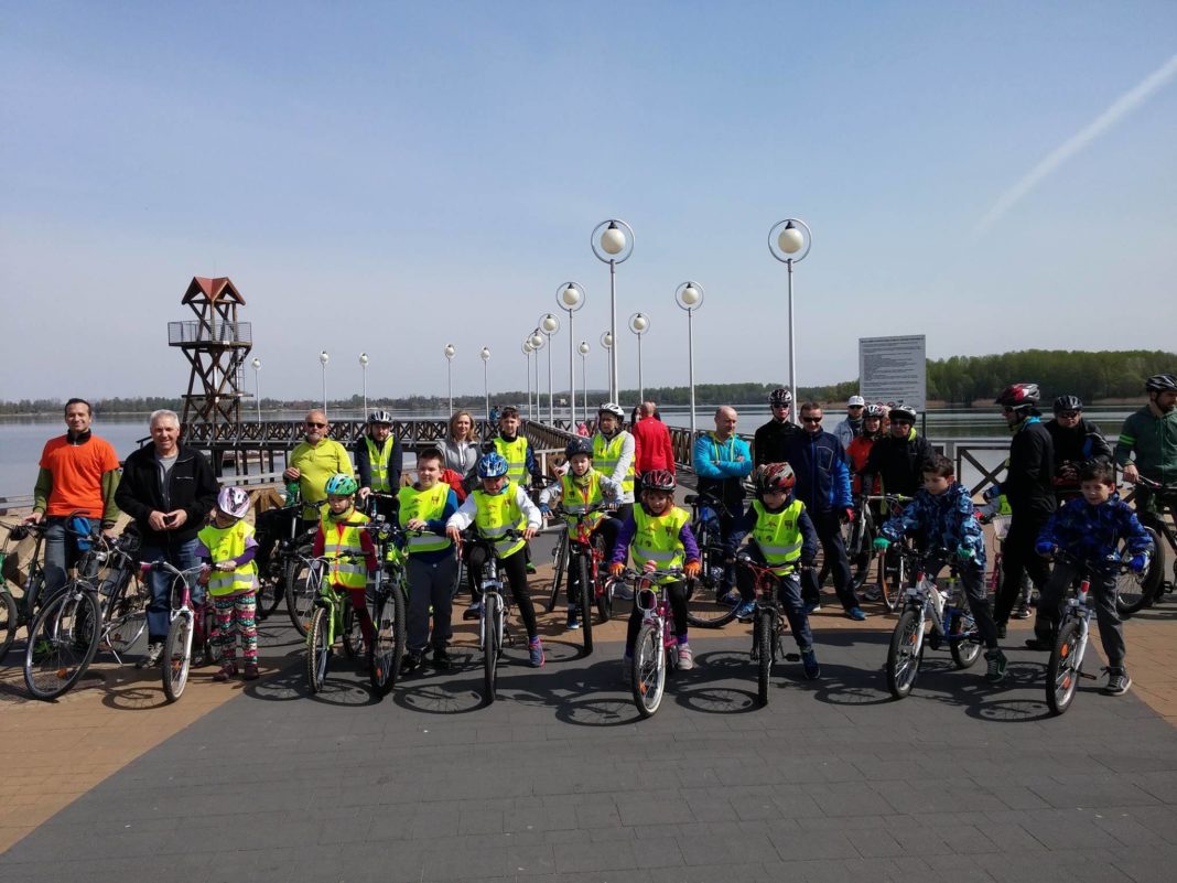 Otwarcie sezonu rowerowego- fot. Rowerowa Dąbrowa/Facebook