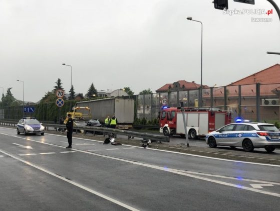 Śmiertelny wypadek na DK79 w Jaworznie &ndash; fot. KMP Jaworzno