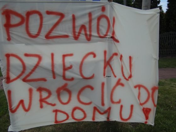 Mieszkańcy Będzina zablokowali ulicę po tragicznym w skutkach wypadku na al. Kołataja - fot. archiwum prywatne