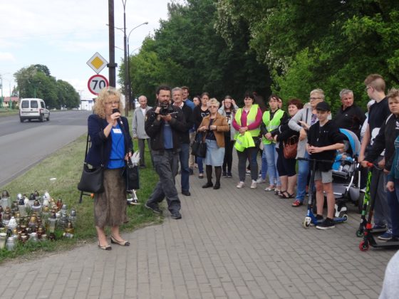 Mieszkańcy Będzina zablokowali ulicę po tragicznym w skutkach wypadku na al. Kołataja - fot. archiwum prywatne
