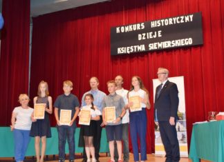 Laureaci konkursu „Dzieje Księstwa Siewierskiego" - fot. mat.pras.