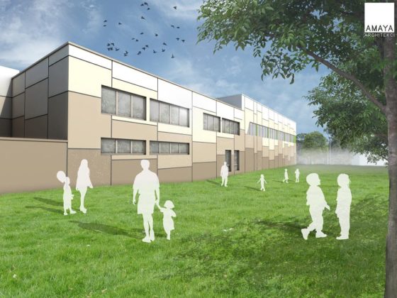 Wizualizacje nowej sali gimnastycznej -Plansza z nową salą gimnastyczną i boiskiem - fot. AMAYA Architekci Agnieszka i Bartosz Majewscy