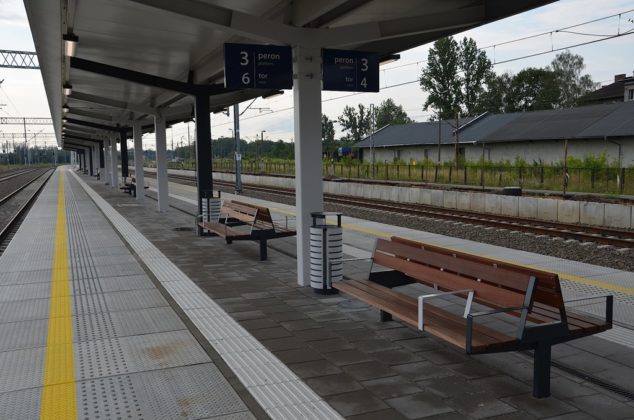 Modernizacja peronu Jaworzno-Szczakowa &ndash; fot. PKP PLK