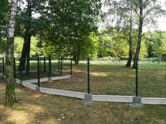 Wybieg dla ps&oacute;w w Parku Prochownia w Czeladzi &ndash; fot. UM Czeladź