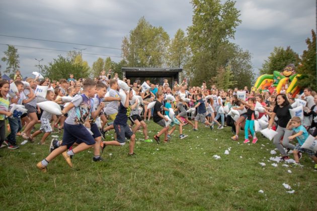 Wielka bitwa na poduszki w Sosnowcu - fot. UM Sosnowiec/PL