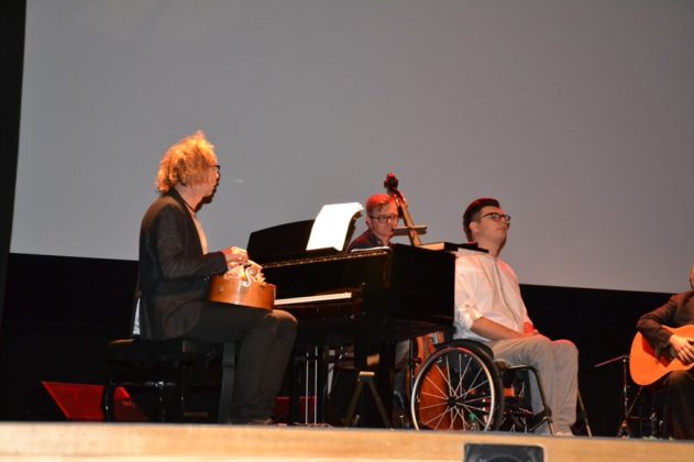 Program artystyczny &bdquo;Ja to widzę w kolorze płomienia&rdquo; - fot. mat.pras.