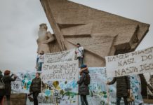 Walka o dąbrowski pomnik - fot. Bartek Kowal