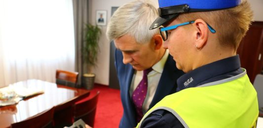 Policja w gabinecie burmistrza Czeladzi - fot. UM Czeladź