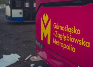 Autobus na lotnisko - fot. Metropolia GZM
