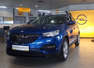 Zdjęcia aut w salonach sprzedaży Opel Mucha w Mikołowie i Tychach – fot. mat. pras.