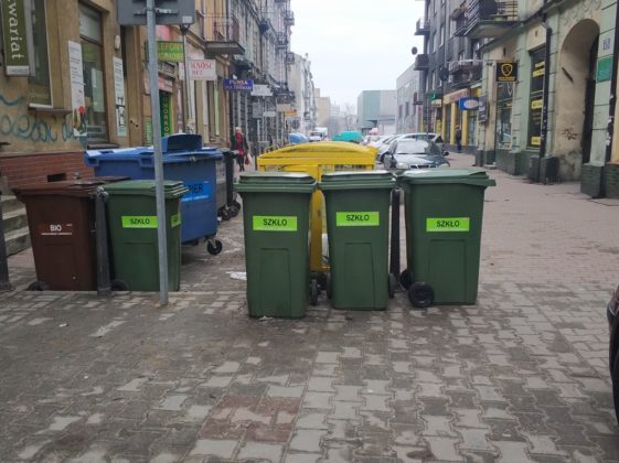 Pojemniki na śmieci - fot. MC