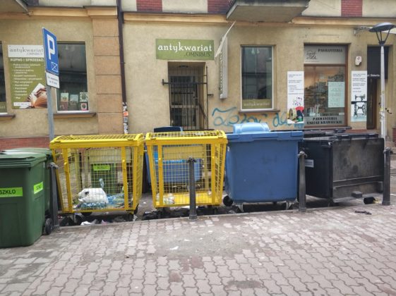 Pojemniki na śmieci - fot. MC
