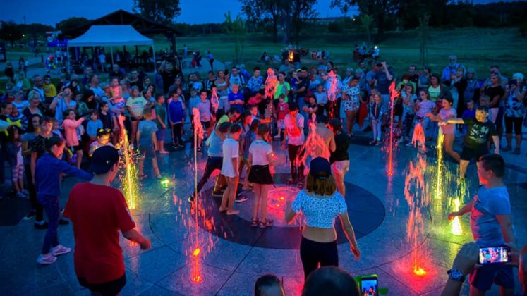 Fontanna na plaży miejskiej - fot. UM Będzin