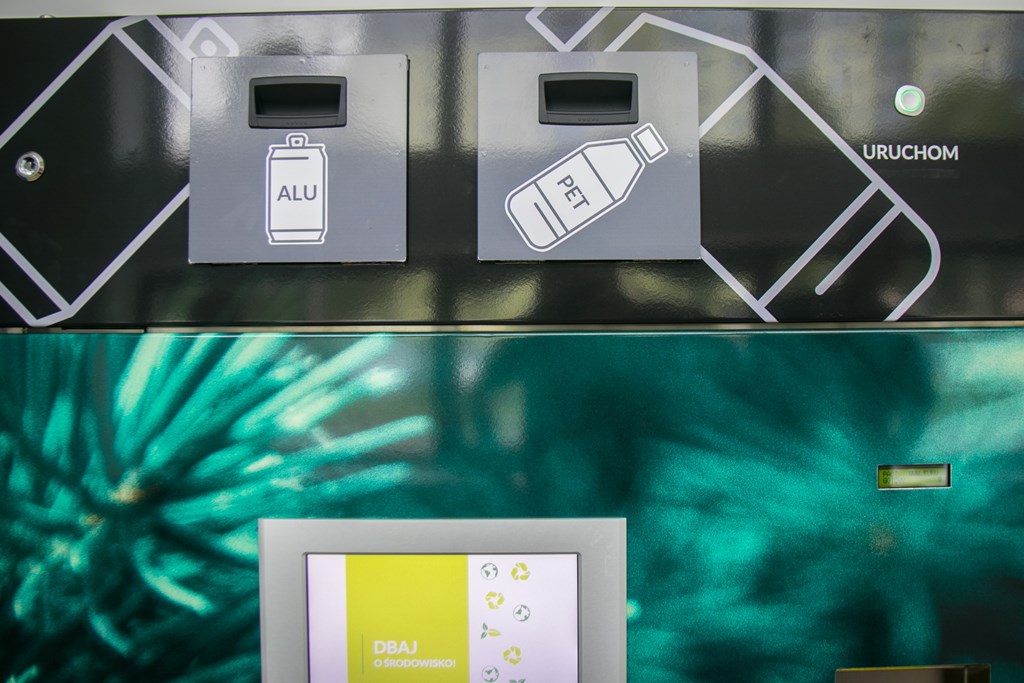 W Sosnowcu pojawiły się nowe automaty na butelki – fot. UM Sosnowiec