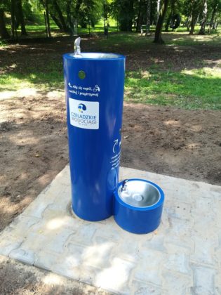 W Czeladzi pojawiły się poidełka &ndash; fot. UM Czeladź