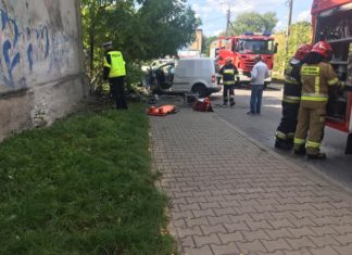 Stracił panowanie nad pojazdem - Facebook @Dąbrowa Górnicza 112