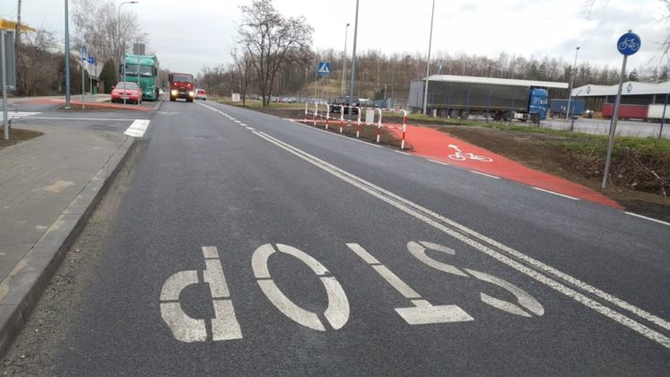 Przebudowa Roździeńskiego zakończona &ndash; fot. UM Dąbrowa G&oacute;rnicza