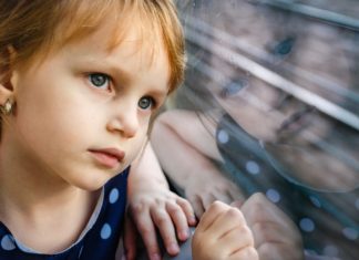 Dziecko, pociąg - fot. Pixabay