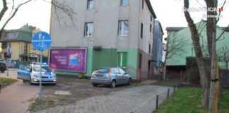 Pijany kierowca wjechał na chodnik - fot. KMP w Sosnowcu